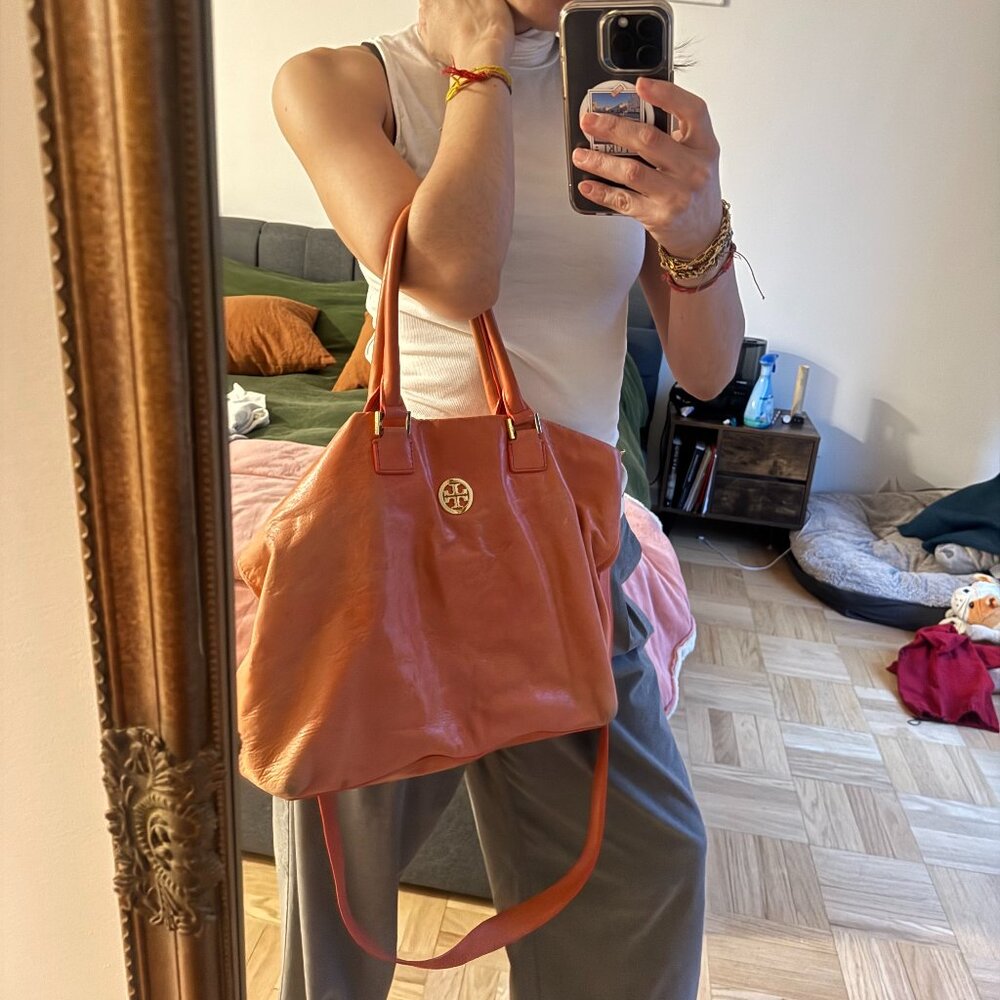 Coral Soft leather Vintage Tory Burch